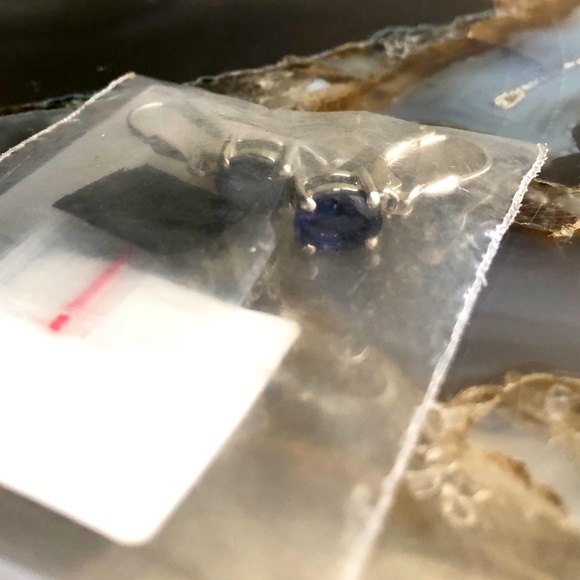 NWT iolite solitaire dangle sterling silver gemstone earrings - Picture 4 of 8